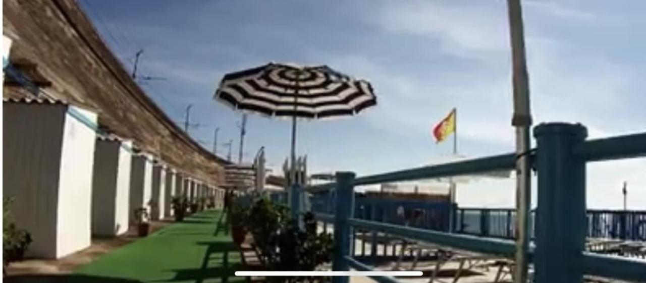 شقة A Casa Del Reuccio كاتانيا المظهر الخارجي الصورة